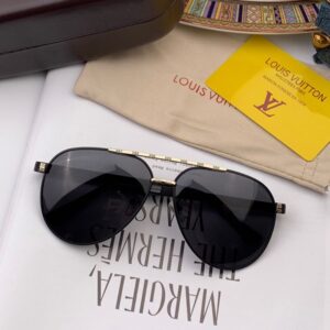 Louis Vuitton Mens Sunglasses with Origin Box L66