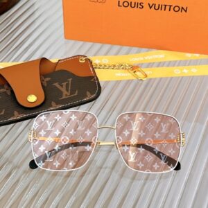 Louis Vuitton Womens Sunglasses with Origin Box Z1437