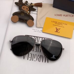 Louis Vuitton Men Womens Sunglasses with Origin Box L33