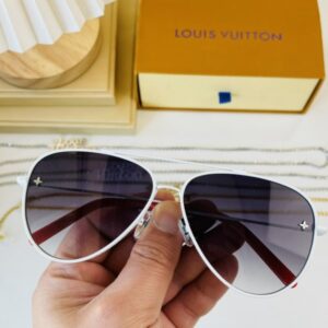 Louis Vuitton Womens Sunglasses with Origin Box Z1621U