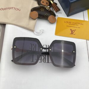Louis Vuitton Womens Sunglasses with Origin Box L081