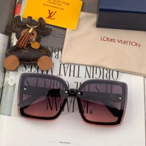Louis Vuitton Womens Sunglasses with Origin Box L2295