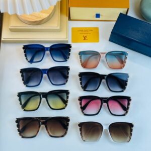 Louis Vuitton Womens Sunglasses with Origin Box Z1589