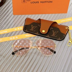 Louis Vuitton Womens Sunglasses with Origin Box Z1432E