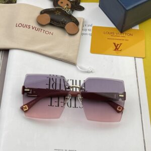Louis Vuitton Womens Sunglasses with Origin Box L2011
