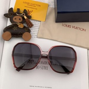 Louis Vuitton Womens Sunglasses with Origin Box L2842