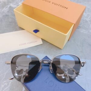 Louis Vuitton Men Womens Sunglasses with Origin Box Z4011