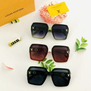 Louis Vuitton Womens Sunglasses with Origin Box