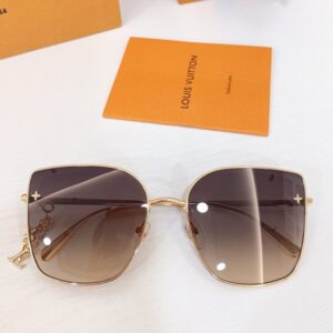 Louis Vuitton Womens Sunglasses with Origin Box 1725