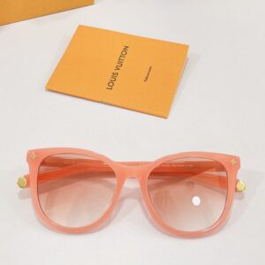 Louis Vuitton Womens Sunglasses with Origin Box Z1657E